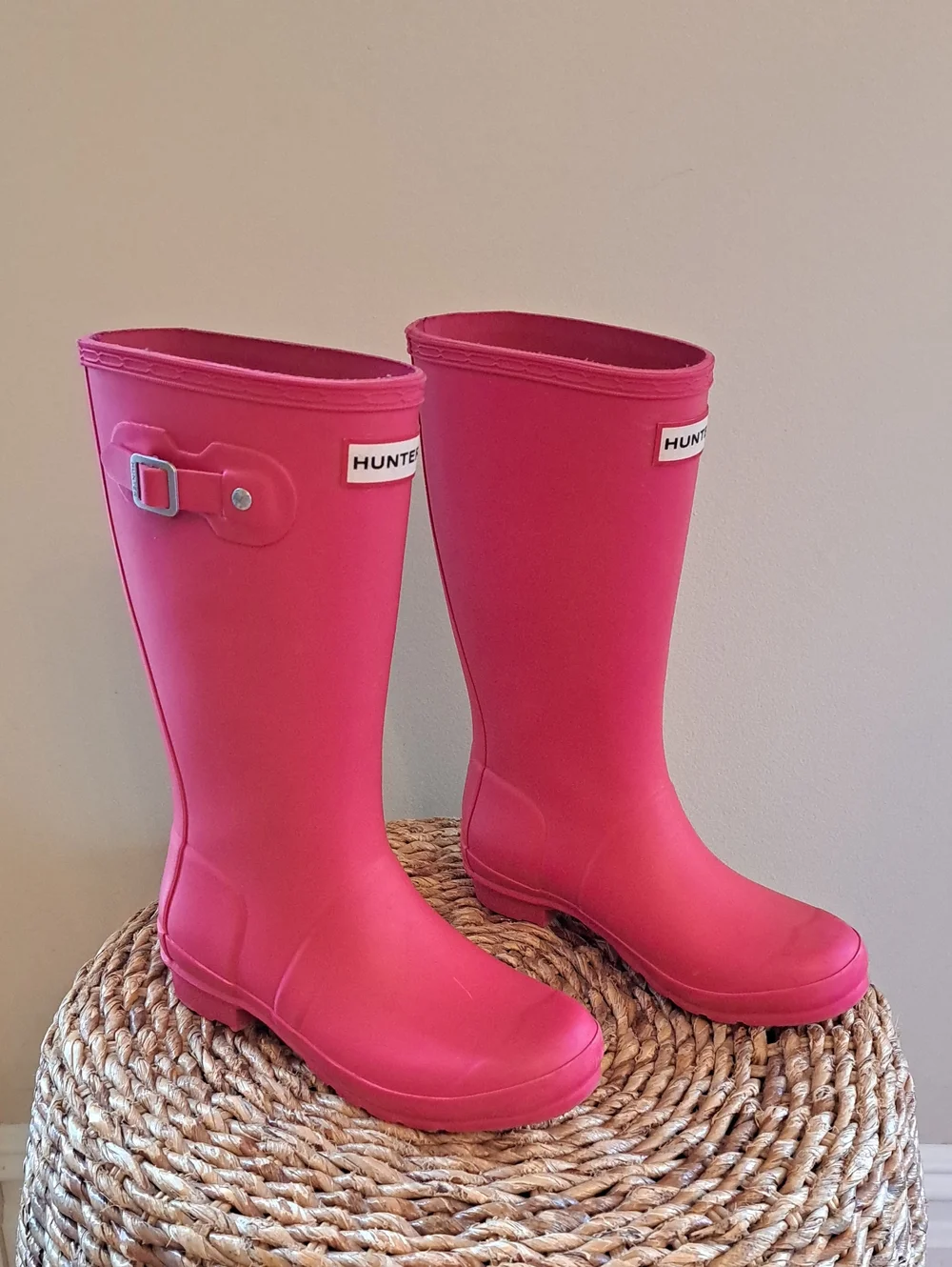Hunter Girls Youth Classic Wellie Rain/Outdoor/Preppy Tall Pink Rubber Boots 4